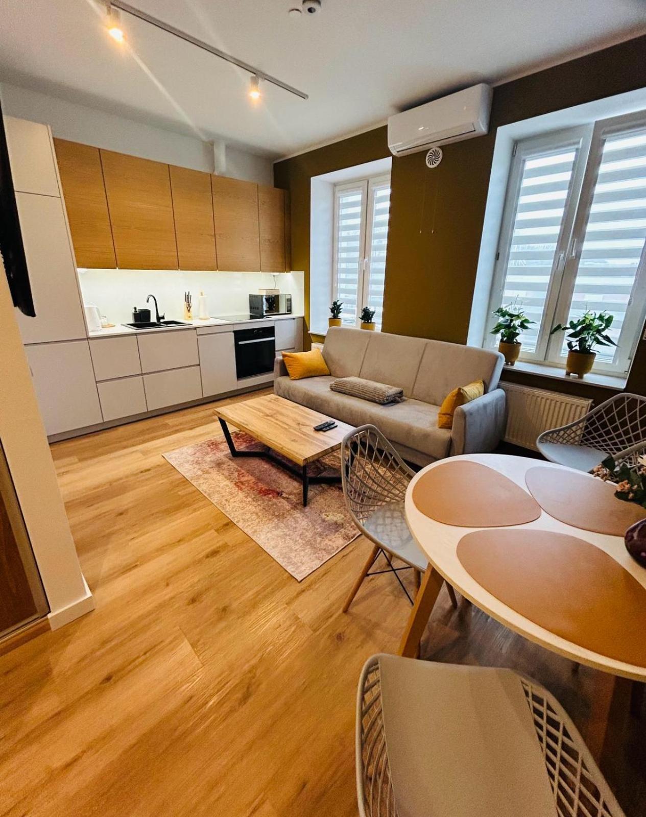 לובלין Apartment Targowa L11 מראה חיצוני תמונה